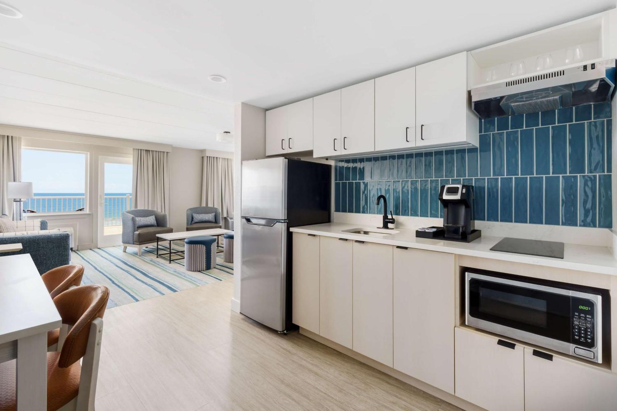 Hilton Garden Inn Ocean City Oceanfront Exterior photo